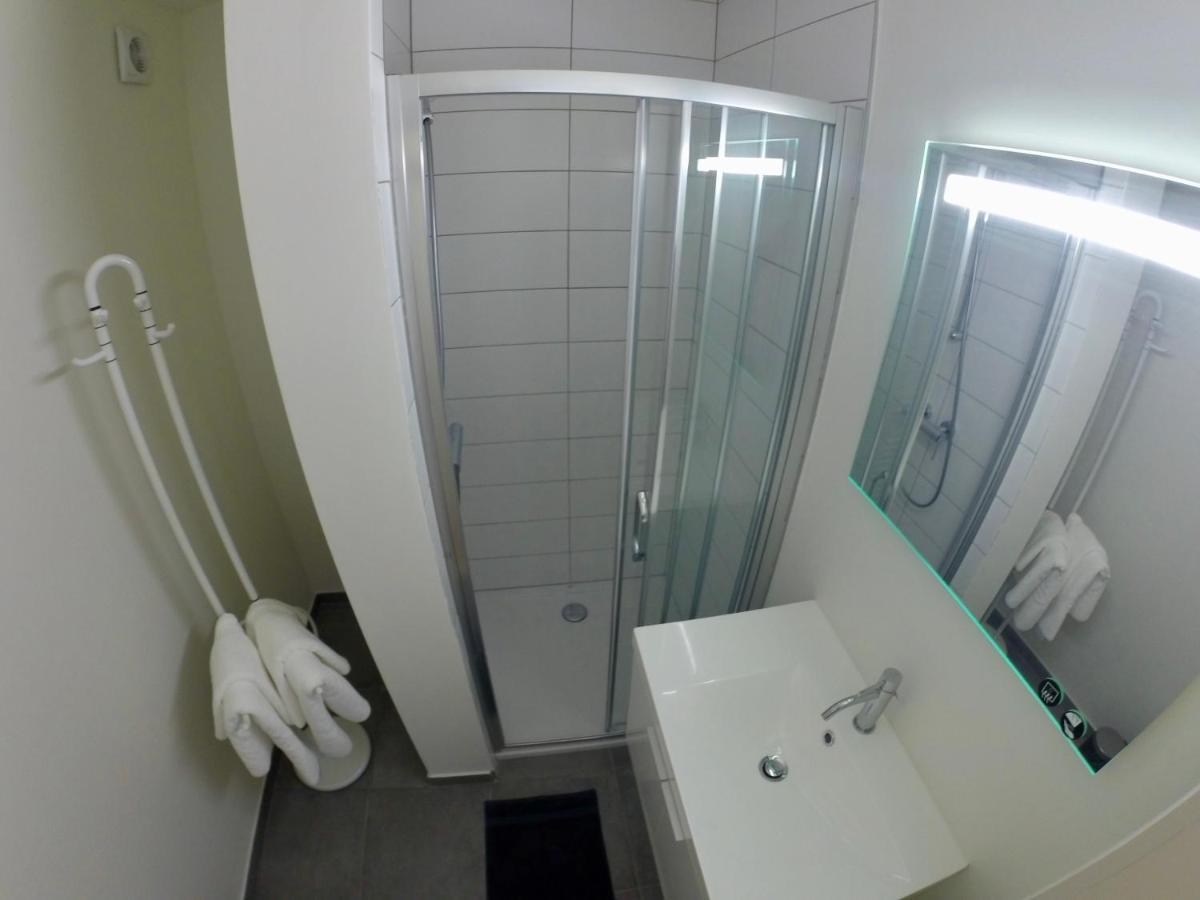 Rustig Appartement Met Zeezicht Dicht Bij Het Centrum Остенде Екстериор снимка